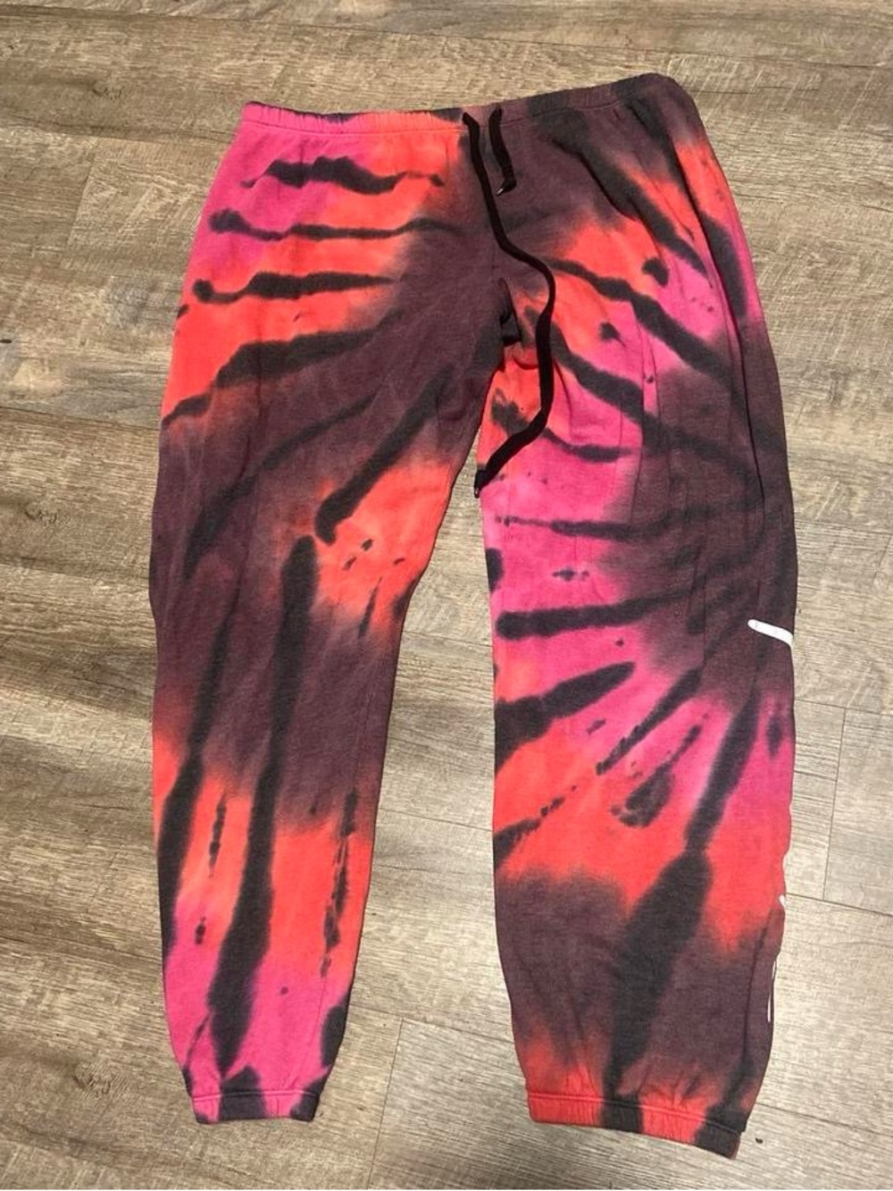 PINK Victoria's Secret Pink & Red Tie-Dye Jogger Sweatpants